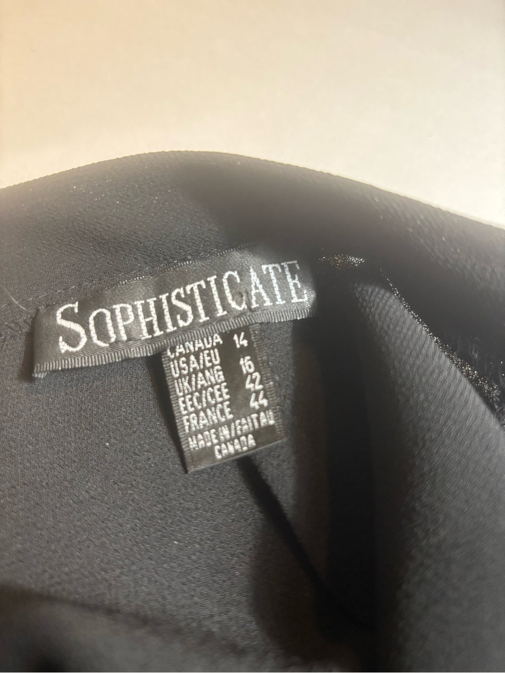 Vintage Sophisticate Wide-Leg Flowy Pants made in Canada - Picture 5 of 5